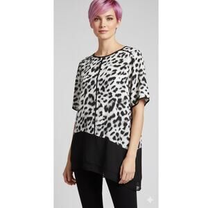 Chico’s asymmetrical hem blouse